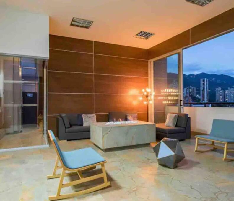 Luxe New Appartament Next To Tesoro 28 Nights Minimal Stay 28 Noches Minimo Stadia Medellín Esterno foto